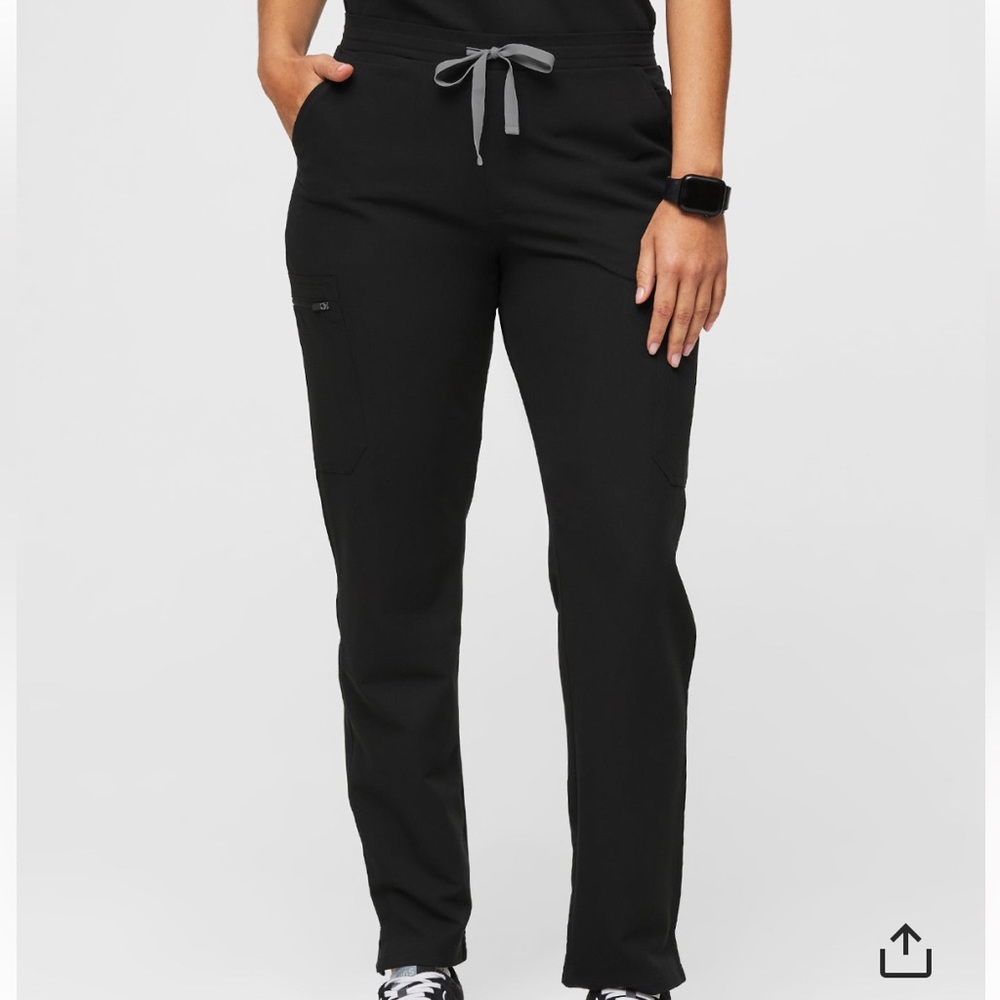 FIGS Black Yola Scrub Pants